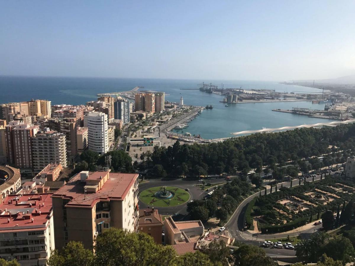 Apartamento Los Tres Soles Málaga Eksteriør billede