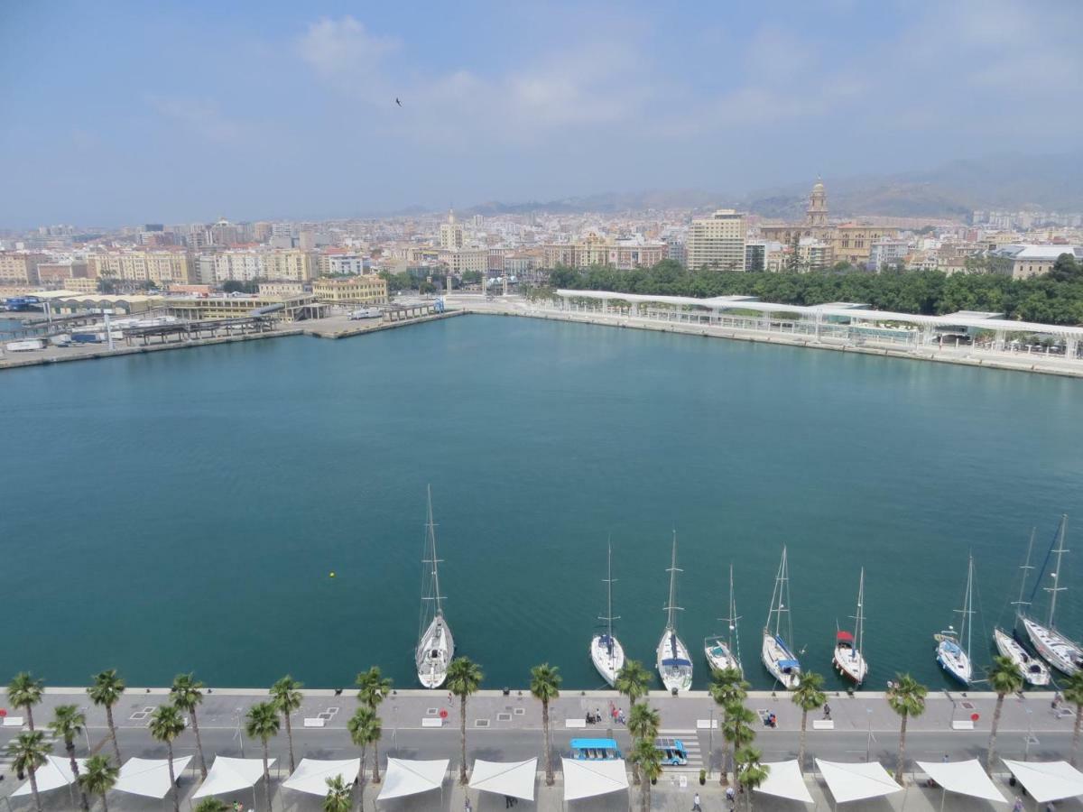 Apartamento Los Tres Soles Málaga Eksteriør billede