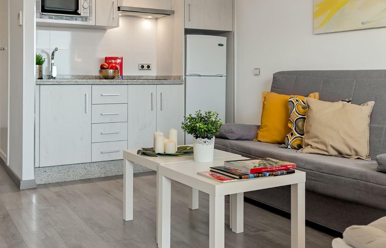Apartamento Los Tres Soles Málaga Eksteriør billede