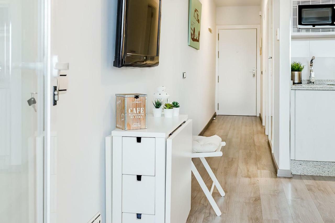 Apartamento Los Tres Soles Málaga Eksteriør billede